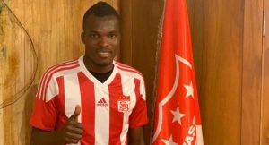 Isaac Cofie 2 yıl daha Sivasspor’da