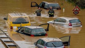 Batı Avrupa’da Sel Felaketinde Can Kaybı Artıyor