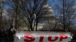 ABD Kongre Binası çevresine kurulan barikatlar kaldırılıyor