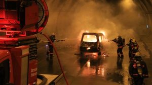 Araçta unutulan kolonya ve dezenfektanlar tehlike saçıyor