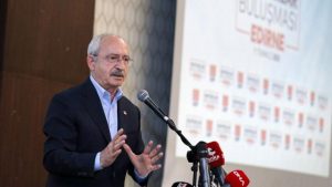 CHP lideri Kılıçdaroğlu muhtarlarla buluştu
