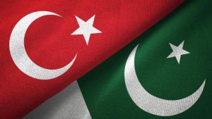 Pakistan ve Türkiye, askeri iş birliğini artırmada mutabık kaldı