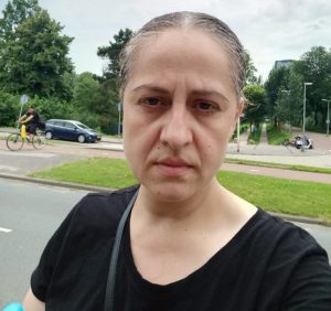 Bir Türk annenin Hollanda adaletine feryadı: ‘Çoçuklarımı benden ayırmayın’