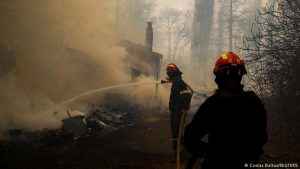 Atina’nın kuzeyindeki yangınlar etkisini yitiriyor