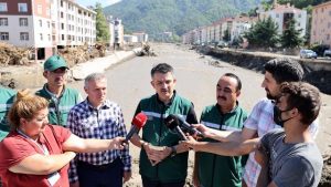 Bakan Pakdemirli: Köprülerin hepsini en hızlı şekilde yapacağız