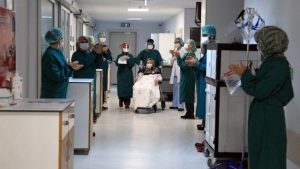 Bugün 15 bin 685 kişi iyileşti