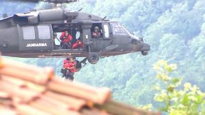 Sel bölgesinde tahliyeler sürüyor