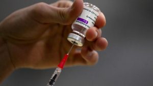 EMA AstraZeneca aşısının trombosit düşüklüğünde kan pıhtısı riskini yükselttiğini teyit edemedi