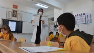 Cumhurbaşkanı Erdoğan’dan öğretmenlere atama müjdesi