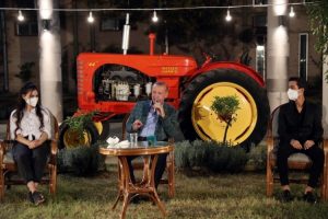 Cumhurbaşkanı Erdoğan, Adana’da gençlerle bir araya geldi