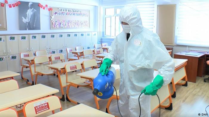 Pandemide bir aylık bilanço: 155 bin öğrenci okula gidemedi