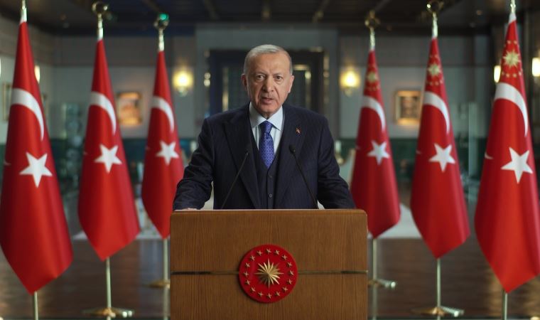 Cumhurbaşkanı Erdoğan: Salgının en yoğun hissedildiği dönemlerde bile kontak kapatma yoluna gitmedik