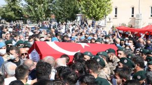 Şehit polisler son yolculuklarına uğurlandı