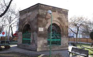 Suya Kanmış Hatun Kimdir, Türbesi Nerededir?