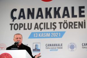 Cumhurbaşkanı Erdoğan: O yumrukları millete değil gücünüz yetiyorsa bize savurun