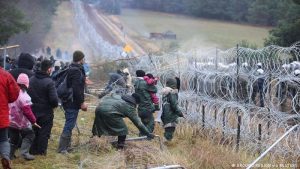 Neden Belarus? Planlar, hesaplar, arada kalan göçmenler…
