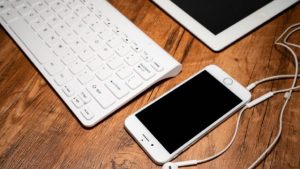 İtiraf: İsrail Filistin’deki tüm telefonları dinliyor