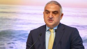 Bakan Ersoy: Turizm gelir hedefimiz 22 milyar dolar