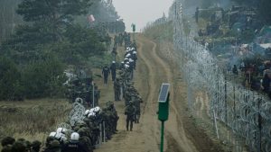 Belarus-Polonya sınırındaki Iraklı göçmenler ülkelerine dönüyor