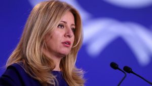 Slovakya Devlet Başkanı: Acilen karantinaya ihtiyacımız var