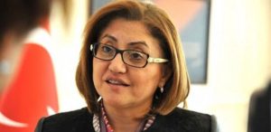 Gaziantep Büyükşehir Belediye Başkanı Fatma Şahin, Habertürk TV’de yaşanan olayla ilgili açıklama yaptı