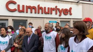 “Yöneticiler sendikalı gazeteciden, gazeteciler işsizlikten korkuyor”