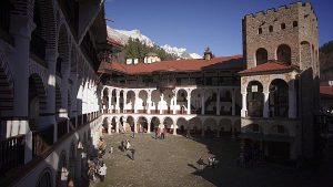 Bulgaristan: Kütüphanesiyle ünlü Rila Manastırı