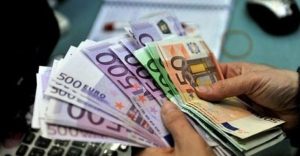Euro’nun 20’inci yılında Dolar’a rakip olma hayalleri hala sürüyor