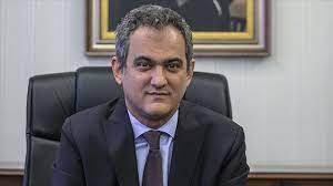 Milli Eğitim Bakanı Özer, “Öğretmenler uzaktan eğitimle mesleki gelişim eğitimlerini alabilecek”
