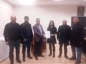 Kocaeli Dilovası Yeniden Refah Partisi İlçe Başkanı Ercan Oğuz Mazbatasını teslim aldı