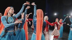 Azerbaycan kültürünün kalbindeki folklor dansları