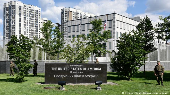 ABD’den Kiev’deki diplomat ailelerine ‘Terk edin’ çağrısı