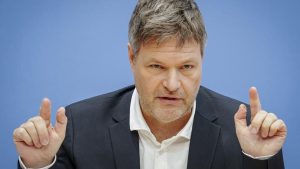 Almanya Ekonomi Bakanı: İş gücündeki kıtlığın aşılması için daha fazla göçmene ihtiyaç var