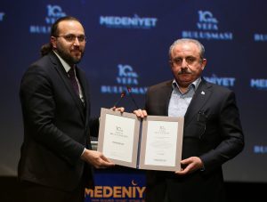 TBMM Başkanı Şentop, Medeniyet Derneği 10. Yıl Vefa Programı’nde konuştu