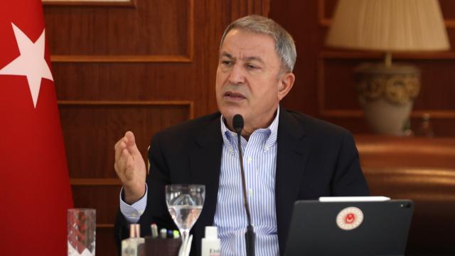 Bakan Akar’dan Yunanistan’a uyarı: Bizi test etmesinler