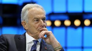 İngiltere’de yüzbinlerce kişi Tony Blair’ın “şövalyelik unvanı”nın iptalini istiyor