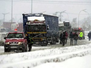 Yunanistan’da kar krizi: Mitsotakis özür diledi