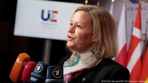 Federal İçişleri Bakanı’ndan aşırı sağa karşı eylem planı