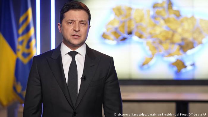 Komedyenlikten kriz yönetimine: Volodimir Zelenskiy