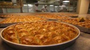 “Baklava Türk tatlısıdır”