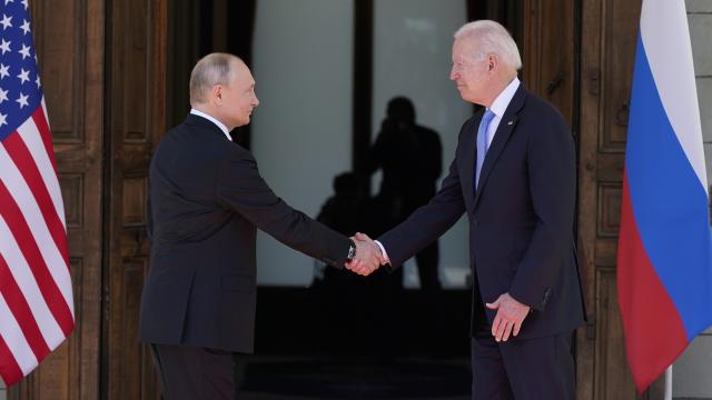 Biden ve Putin Ukrayna konulu zirve teklifini kabul etti