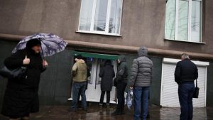 Ukrayna’nın Lviv kentinde vatandaşlara siper alma çağrısı yapıldı