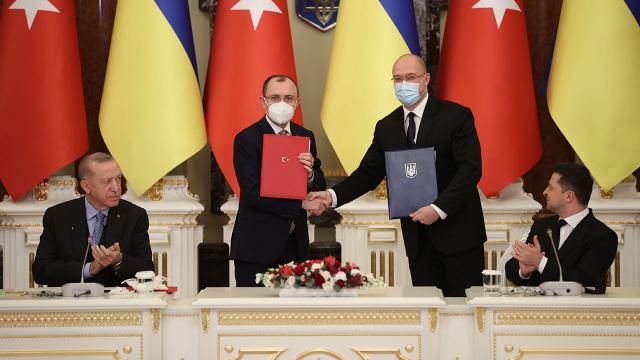 Türkiye ile Ukrayna arasında 8 anlaşma imzalandı