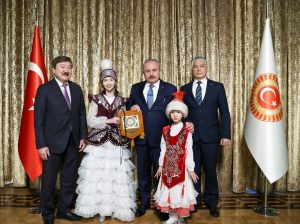 TBMM Başkanı Şentop, Türksoy üyesi ülkelerin kültür ve sanat elçilerini kabul etti