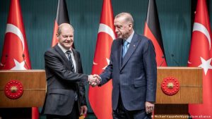 Öncelik dökülen kana “dur” demek