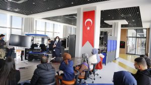 Otonom Araç Yazılım ve Teknolojileri Eğitimi HKÜ’de Yapıldı  Mart 6, 2022