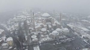İstanbul Valiliği duyurdu: Okullar 14 Mart’a kadar tatil edildi