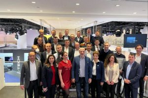 OİB önderliğindeki Fransa-Renault Sektörel Ticaret Heyeti, Paris’te ikili görüşmeler yaptı 