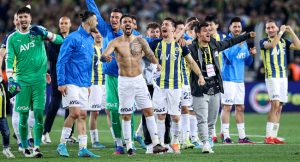 Fenerbahçe dostluk maçı için sahaya çıkıyor
