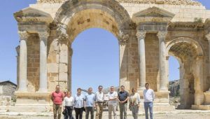 ‘Anavarza Antik Kenti’nde restorasyon ve kazı çalışmaları